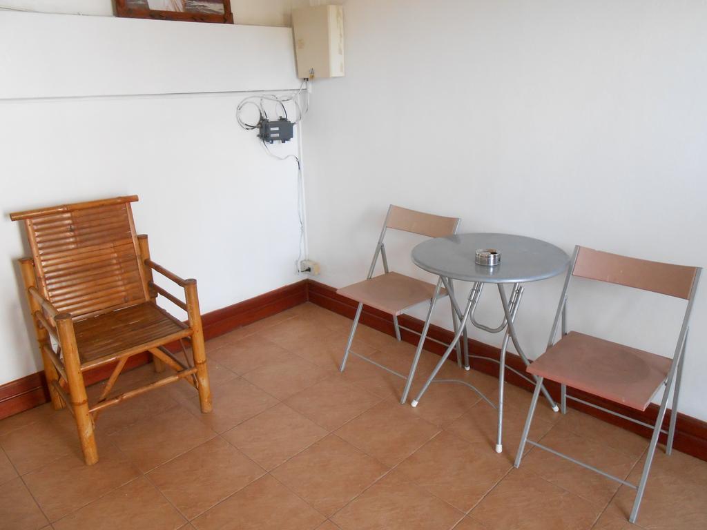 Chanthasom Guesthouse Ban Nongdouang Esterno foto