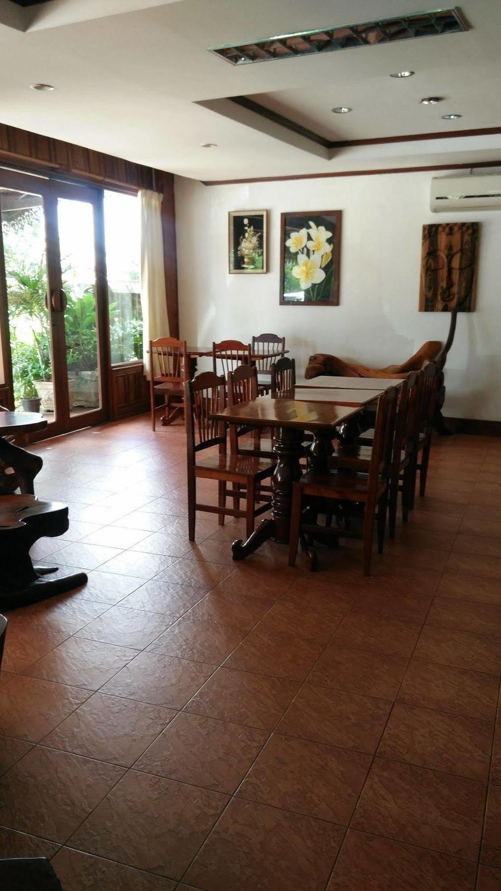 Chanthasom Guesthouse Ban Nongdouang Esterno foto